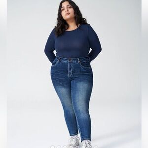 Universal standard Seine High Rise Skinny Jeans